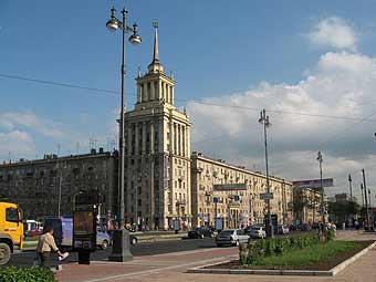 Грабители распилили банкомат в Санкт-Петербурге